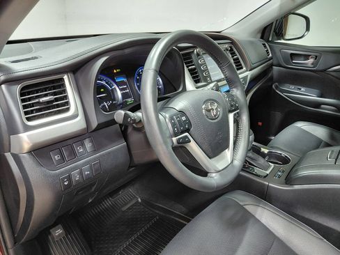 Used 2019 Toyota Highlander Limited Platinum AWD/4WD image 35