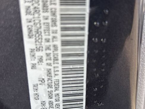 Used 2017 Chrysler Pacifica LX FWD image 43