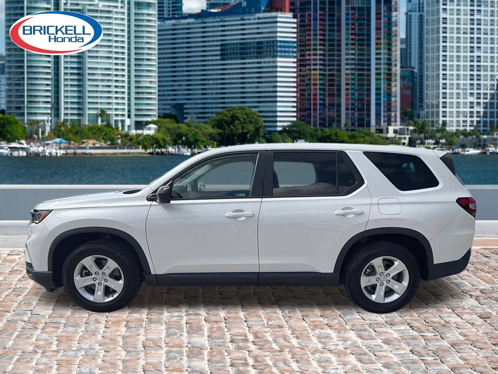 Used 2023 Honda Pilot LX image 7