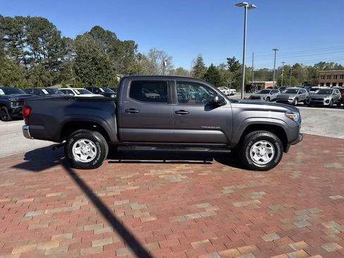 Used 2023 Toyota Tacoma SR5 RWD image 37
