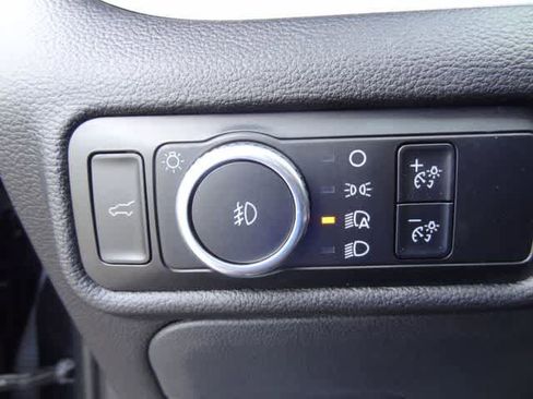 Used 2024 Ford Explorer XLT w/ Equipment Group 202A AWD/4WD image 20