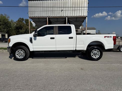 Used 2017 Ford F250 XL w/ Power Equipment Group AWD/4WD image 2