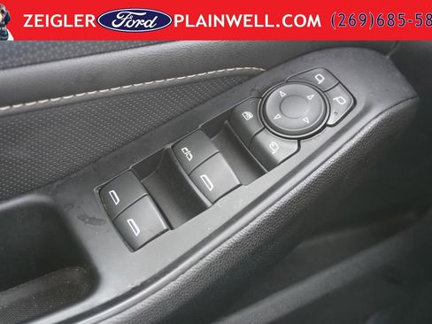 Used 2024 Chevrolet Traverse Premier w/ Redline Edition AWD/4WD image 33