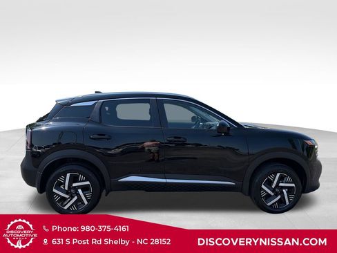New 2026 Nissan Kicks SV w/ SV Premium Package FWD image 5