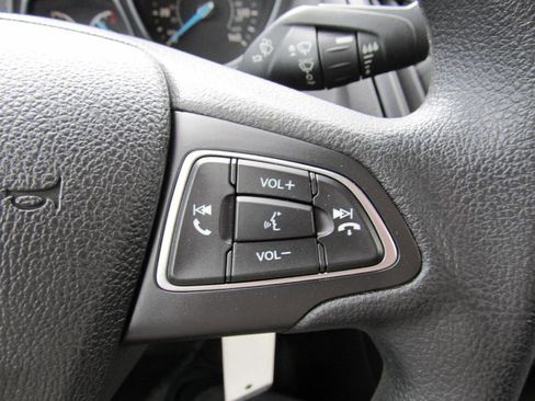 Used 2015 Ford Focus S image 48