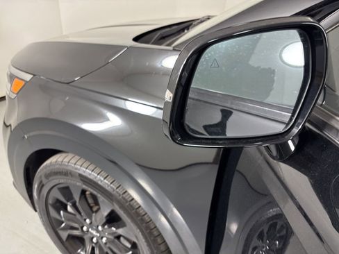 Used 2023 Kia Carnival SX Prestige image 13