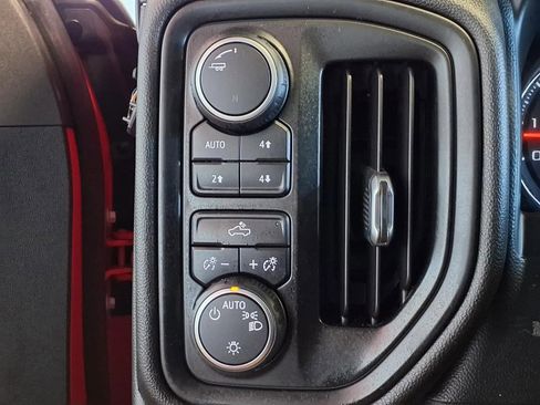 Used 2020 Chevrolet Silverado 1500 Custom Trail Boss w/ Custom Convenience Package AWD/4WD image 19