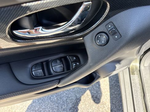 Used 2016 Nissan Rogue SL w/ SL Premium Package AWD/4WD image 15