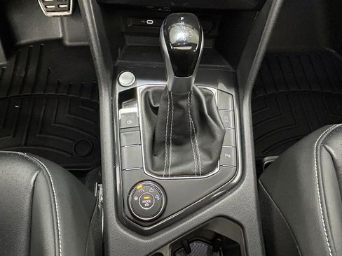 Used 2024 Volkswagen Tiguan SE R-Line w/ MDO Package, Two-Row image 22
