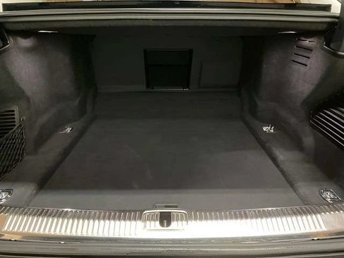 Used 2022 Audi S8 w/ S8 Comfort Plus Package AWD/4WD image 16