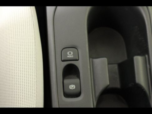 Used 2024 Toyota Corolla LE w/ LE Convenience Package FWD image 26