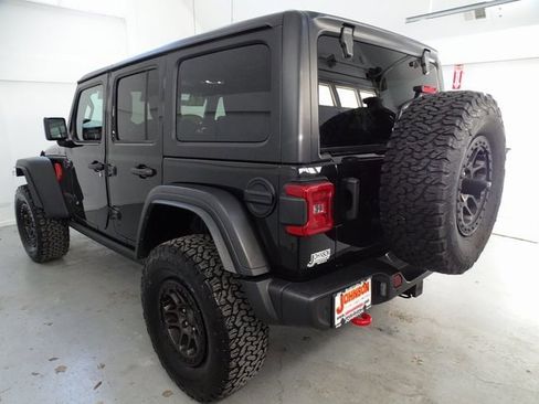 Certified 2022 Jeep Wrangler Unlimited Rubicon w/ Xtreme Recon 35" Tire Package image 18