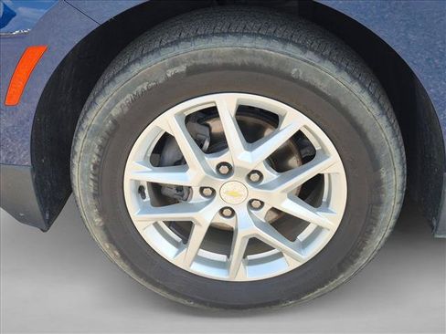 Used 2022 Chevrolet Equinox LS FWD image 10