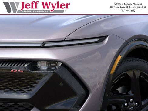 New 2024 Chevrolet Equinox EV RS FWD image 11