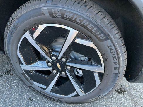 New 2026 Chevrolet Equinox EV LT FWD image 39