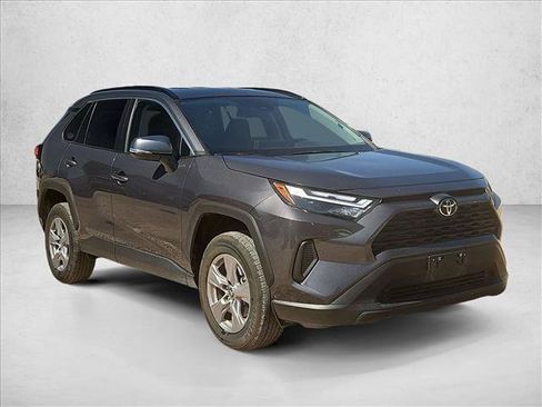 Used 2025 Toyota RAV4 XLE FWD image 3