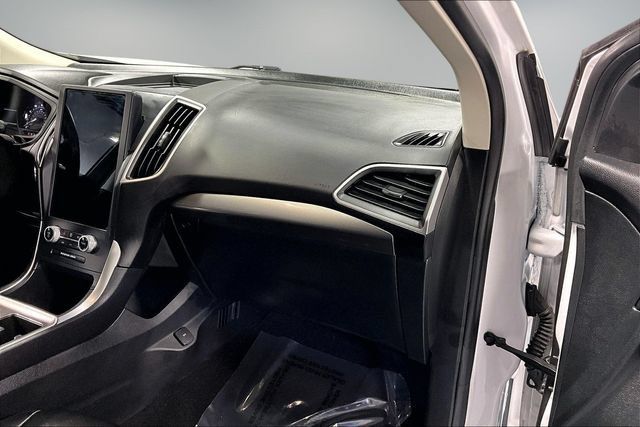 Used 2023 Ford Edge SEL w/ Convenience Package AWD/4WD image 24
