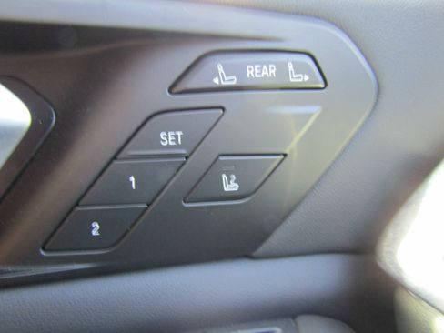 Used 2026 BMW X7 xDrive40i AWD/4WD image 18