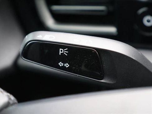Used 2020 Porsche Taycan 4S AWD/4WD image 16