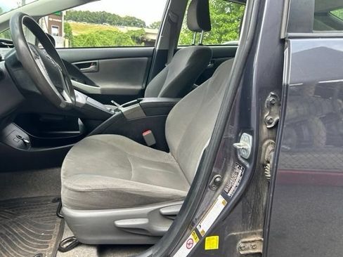 Used 2015 Toyota Prius Two FWD image 9