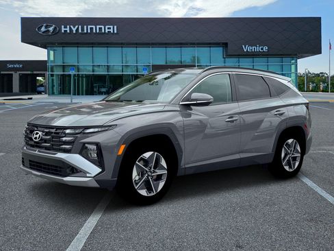 New 2026 Hyundai Tucson SEL FWD image 2