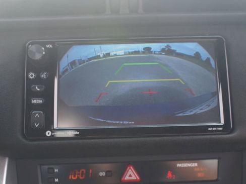 Used 2017 Toyota 86 RWD image 7