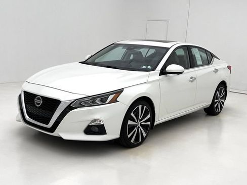 Used 2020 Nissan Altima 2.5 Platinum AWD/4WD image 4