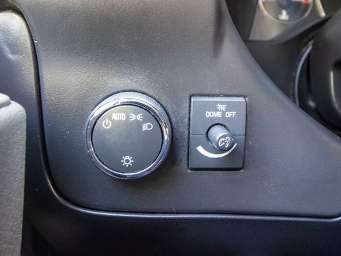 Used 2014 Chevrolet Express 2500 image 27