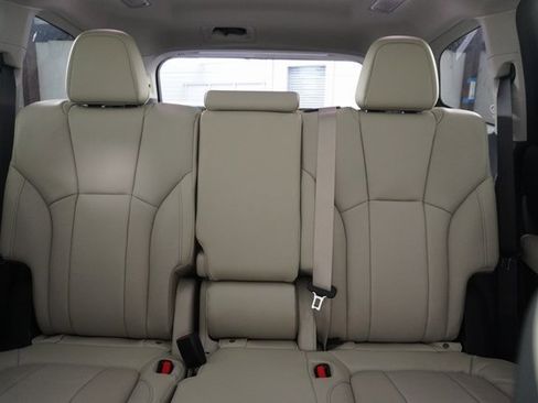 New 2025 Subaru Ascent Limited image 20