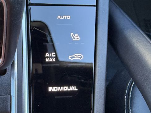 Certified 2022 Porsche Cayenne Turbo S image 30