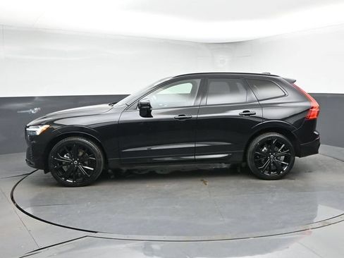 Used 2024 Volvo XC60 B5 Ultimate w/ Protection Package Premier AWD/4WD image 6