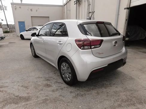 Used 2020 Kia Rio S image 4