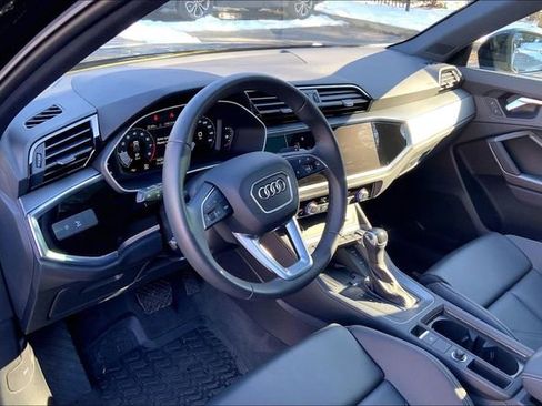 Used 2025 Audi Q3 2.0T Premium w/ Convenience Package image 17