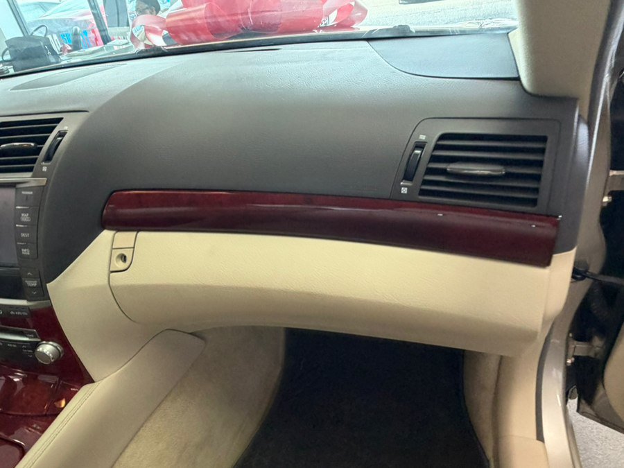 Used 2011 Lexus LS 460 w/ Comfort Pkg RWD image 41