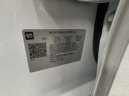 Used 2022 Chevrolet Malibu LT FWD image 26