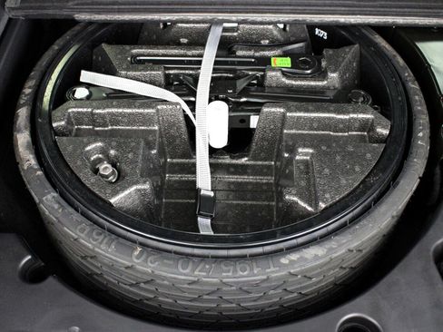 Used 2019 Audi Q8 Premium w/ Convenience Package image 86