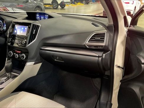 Used 2020 Subaru Forester Premium image 16