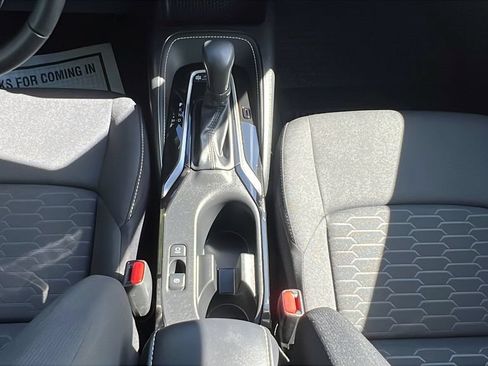 Certified 2025 Toyota Corolla SE FWD image 14