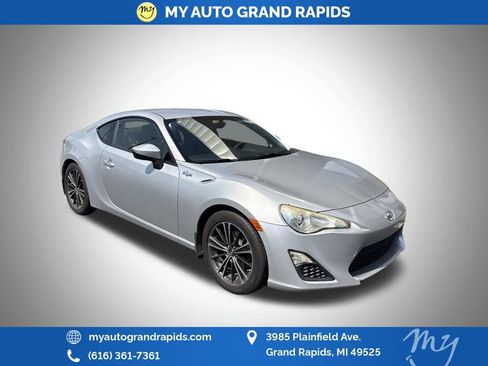 Used 2013 Scion FR-S RWD image 38