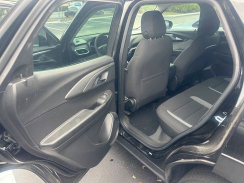 Used 2023 Chevrolet TrailBlazer LS image 8