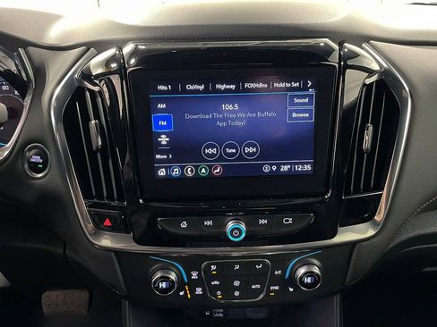 Used 2023 Chevrolet Traverse RS AWD/4WD image 35