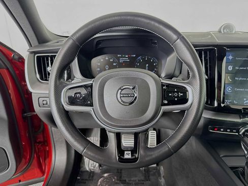 Used 2019 Volvo XC60 T5 R-Design w/ Protection Package Premier image 12