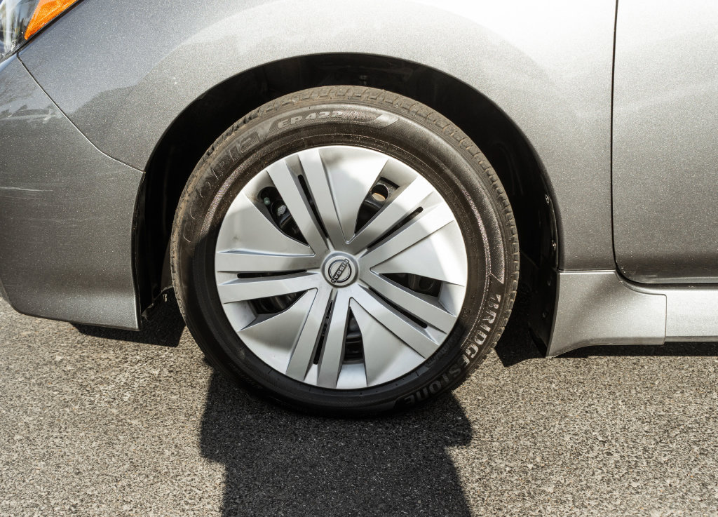 Used 2025 Nissan Leaf S FWD image 30