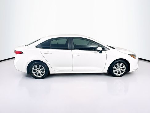Used 2020 Toyota Corolla LE FWD image 10