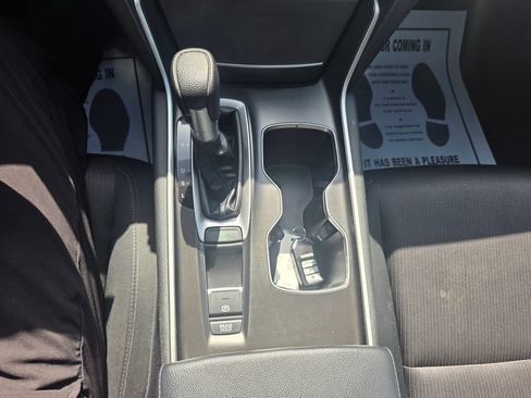 Certified 2018 Honda Accord LX image 17