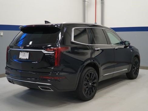 Certified 2024 Cadillac XT6 Luxury w/ LPO, Floor Liner Package AWD/4WD image 7
