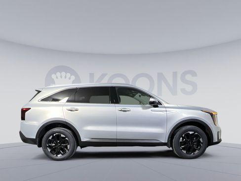 New 2026 Kia Sorento S image 7