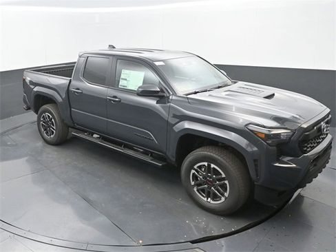 New 2025 Toyota Tacoma TRD Sport image 27