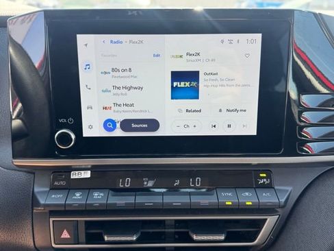 Used 2025 Toyota Camry LE image 13