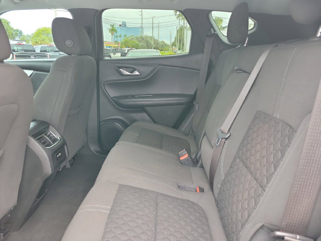 Used 2021 Chevrolet Blazer LT FWD image 16